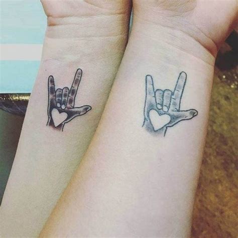 200 Tatouages de sœurs : Meilleurs dessins et idées